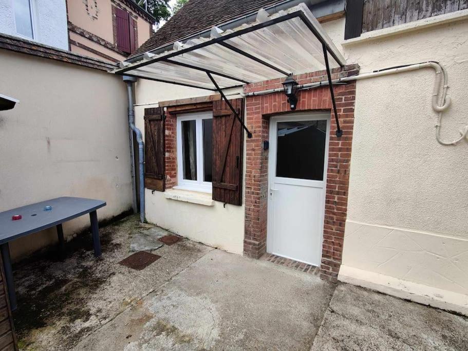 La Petite Falaise, Maison Avec Cour Dreux Centre Bagian luar foto